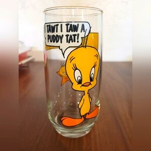 1966 Arby's Tweety Bird Glass Looney Tunes
